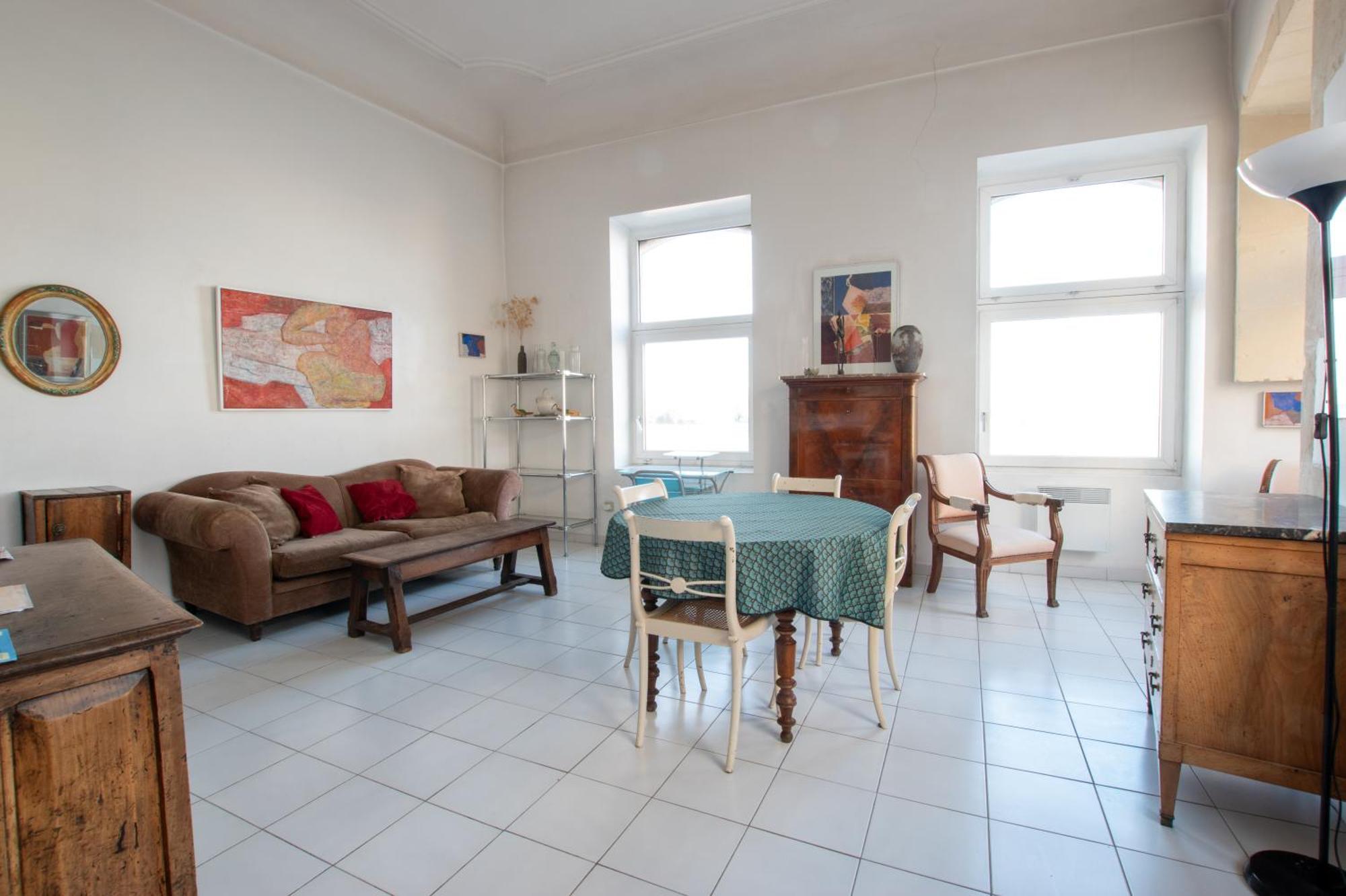 Renne - Vue Imprenable Sur Le Rhone Daire Arles Dış mekan fotoğraf